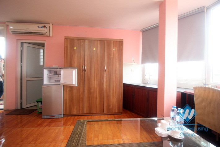 Budget studio for rent in Tran Duy Hung street 